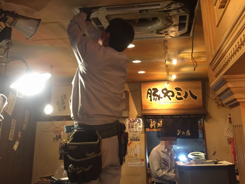 飲食店（ホルモン焼き）の店舗内装工事を東京都新宿区にて行いました
