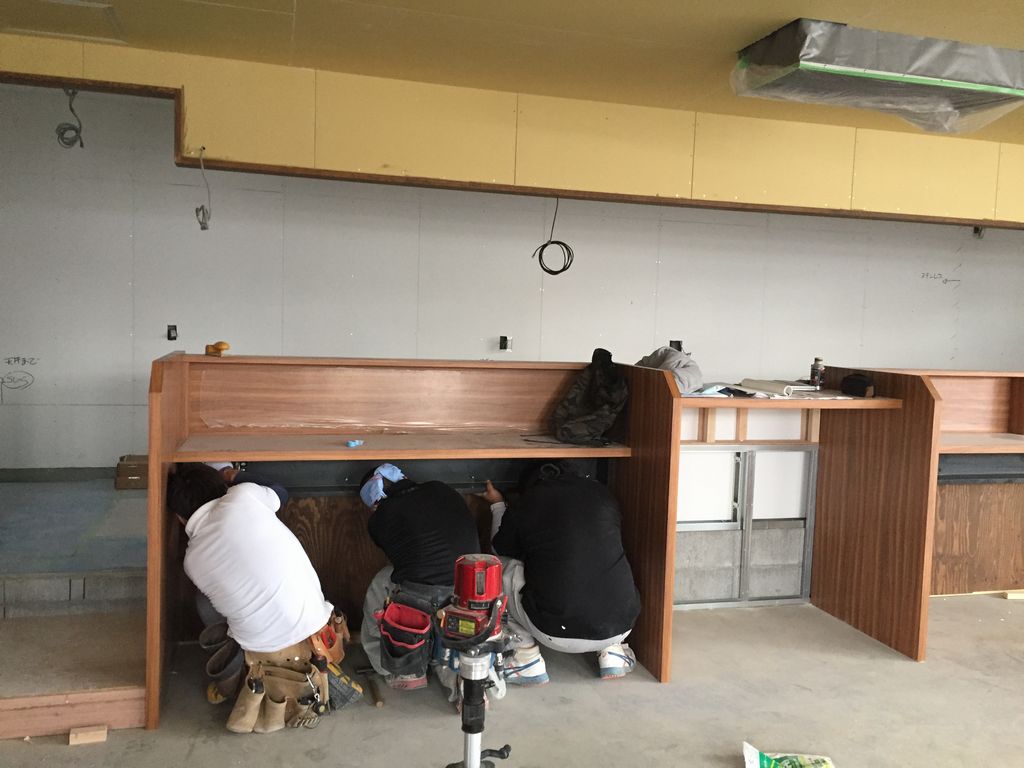 飲食店（ラーメン屋）の店舗内装工事を神奈川県伊勢原市にて行いました