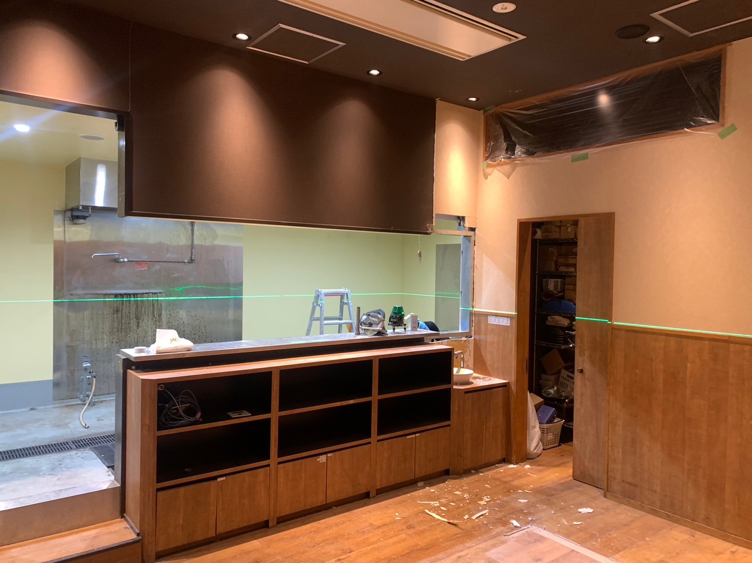 飲食店（居酒屋）の店舗内装工事を神奈川県川崎市にて行いました