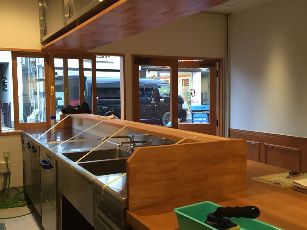 飲食店（フレンチカフェ）の店舗内装工事を東京都目黒区にて行いました
