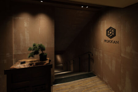 BARの内装工事を港区にて行いました。