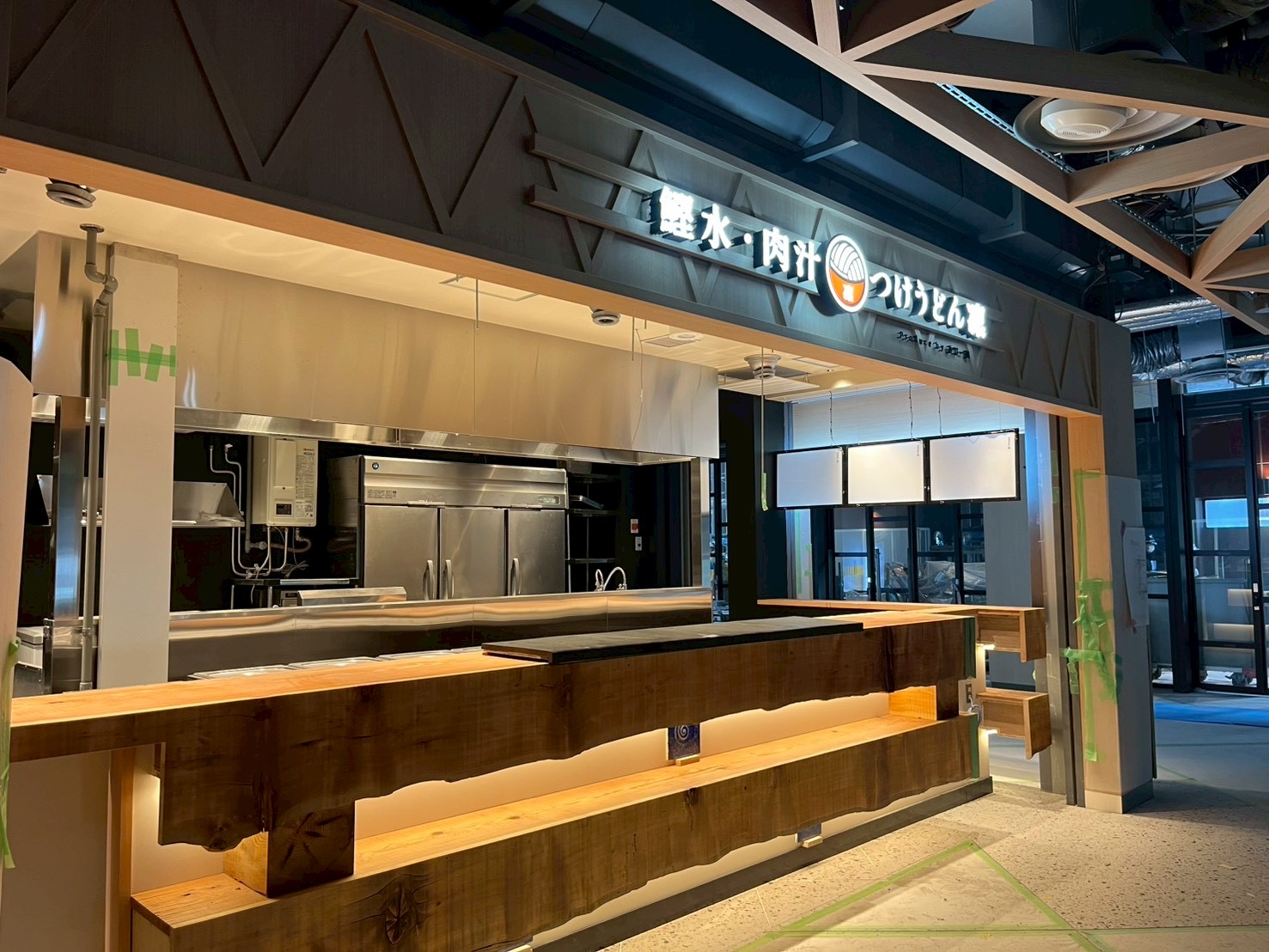 飲食店(うどん屋)の新装工事を品川区で行いました。 飲食店(うどん屋)の新装工事を品川区で行いました。