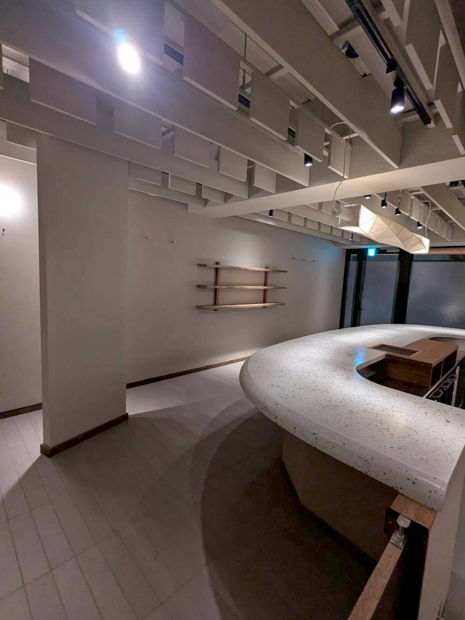 飲食店(お茶屋)の新装工事を新宿区で行いました。 飲食店(お茶屋)の新装工事を新宿区で行いました。