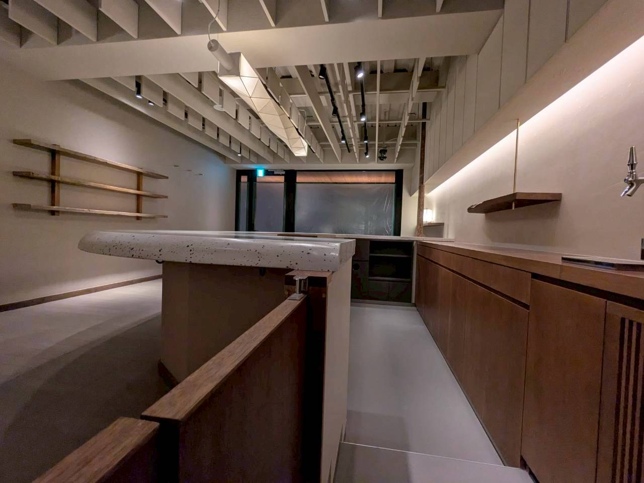 飲食店(お茶屋)の新装工事を新宿区で行いました。 飲食店(お茶屋)の新装工事を新宿区で行いました。